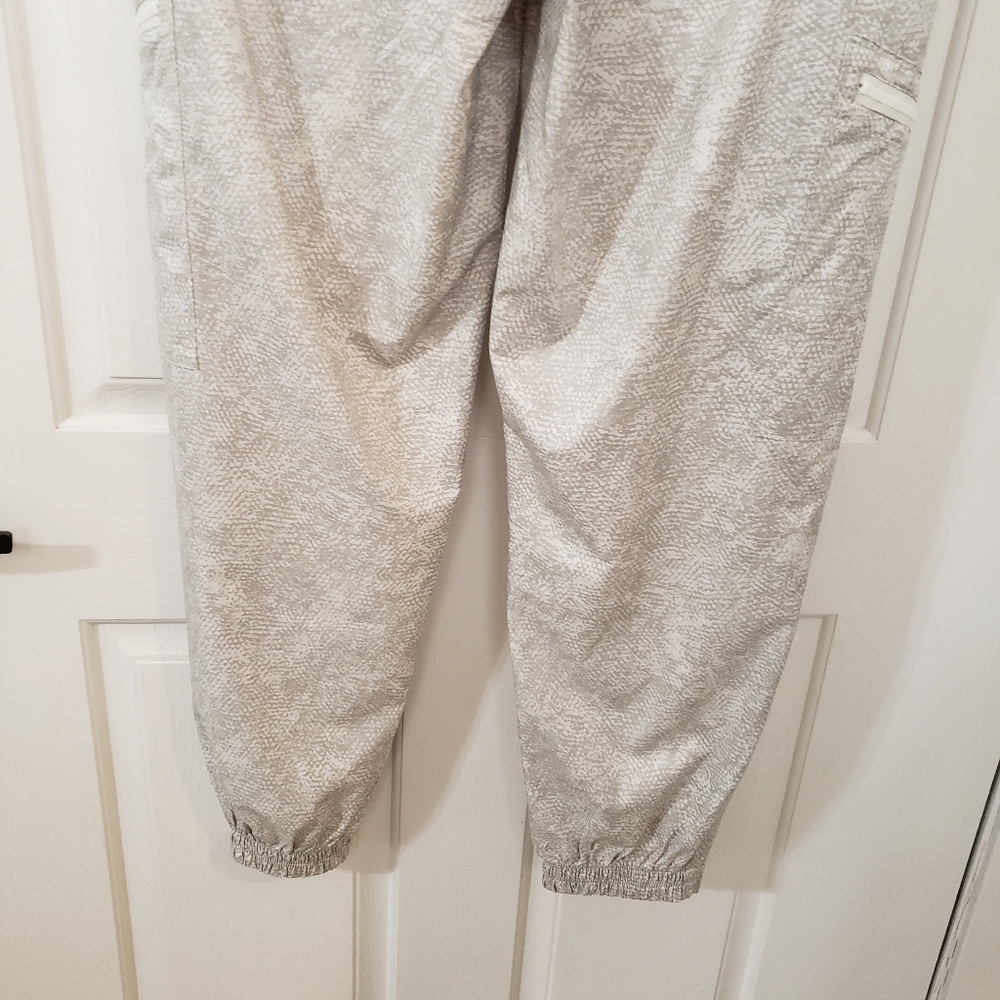 Athleta Cream With Sage Jogger Pants - Picture 6 of 9